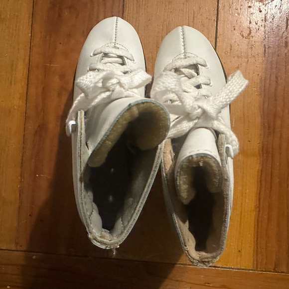 Lake Placid Girls Figure Ice Skates - Picture 6 of 6